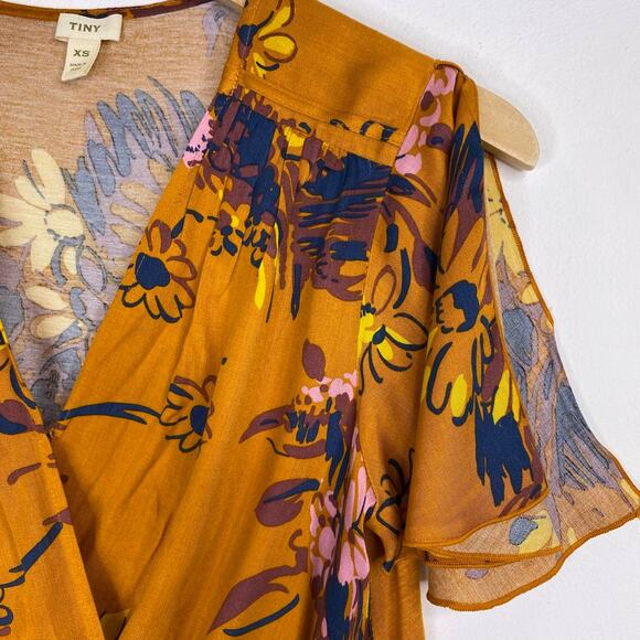 Tiny Anthropologie Floral Wrap Top Womens Sz XS Rust Orange Boho Flutter Sleeve - Picture 4 of 10